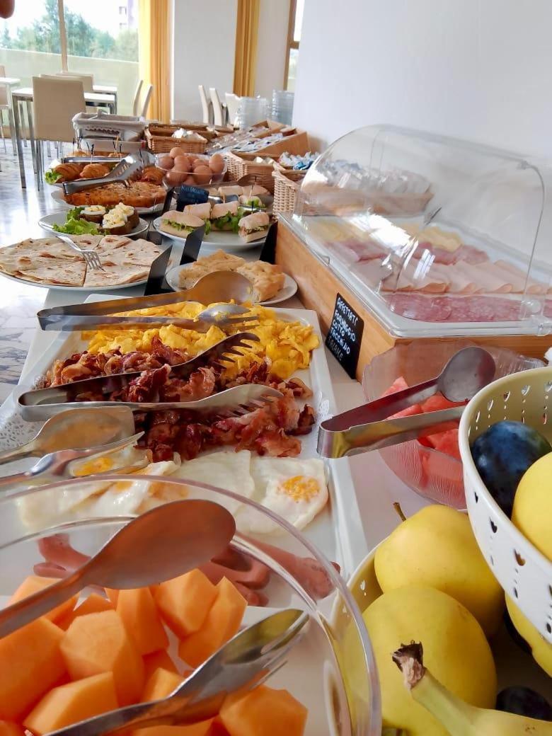 Hotel Metropol Pesaro Luaran gambar