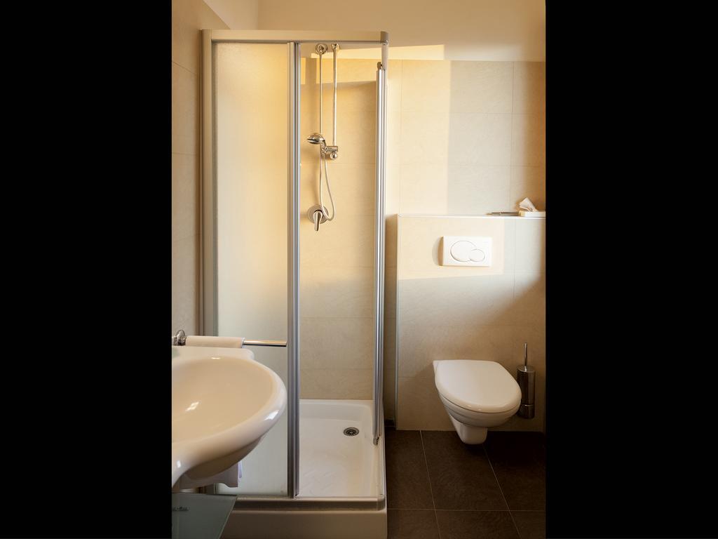 Hotel Metropol Pesaro Luaran gambar