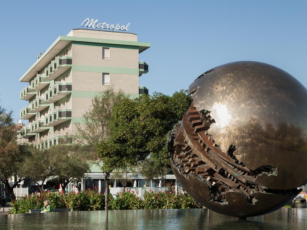 Hotel Metropol Pesaro Luaran gambar