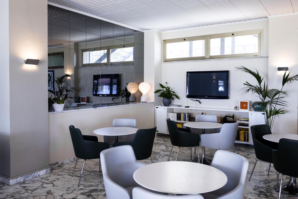 Hotel Metropol Pesaro Luaran gambar